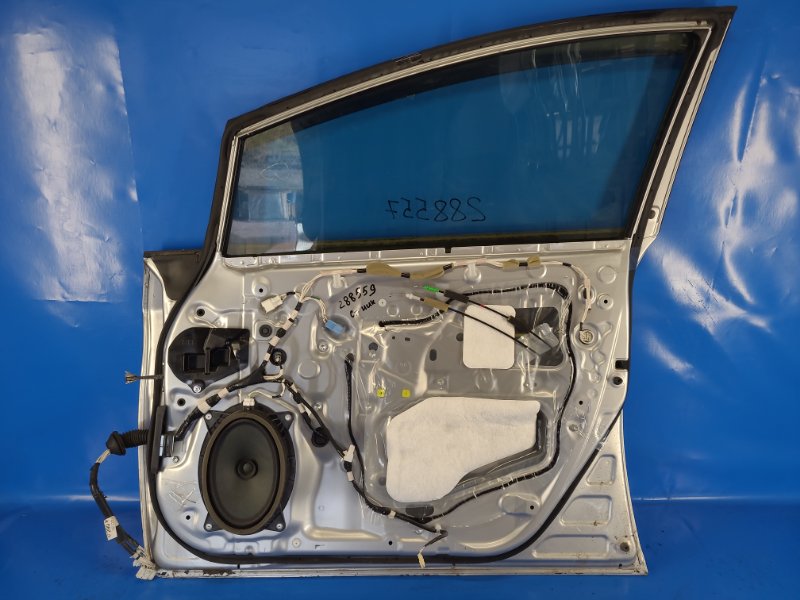 Дверь передняя правая PRIUS - 30 09-17 Дверь передняя правая PRIUS - 30 09-17