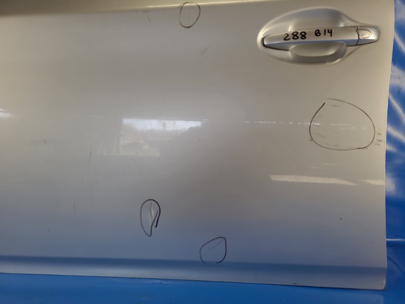 Дверь передняя левая PRIUS - 30 09-17