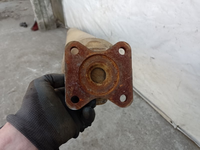 Карданный вал задний QX56 / TITAN / ARMADA 04-16