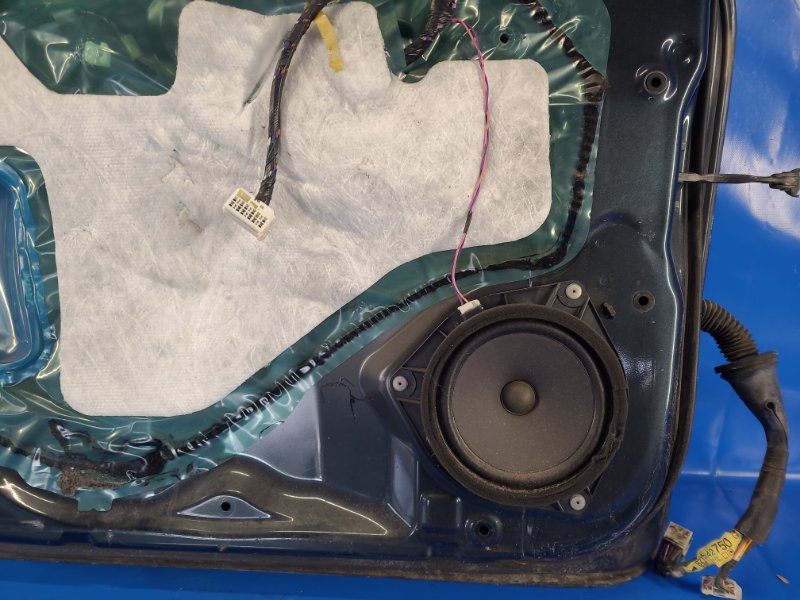 Дверь передняя левая RAV4 05-12 Дверь передняя левая RAV4 05-12