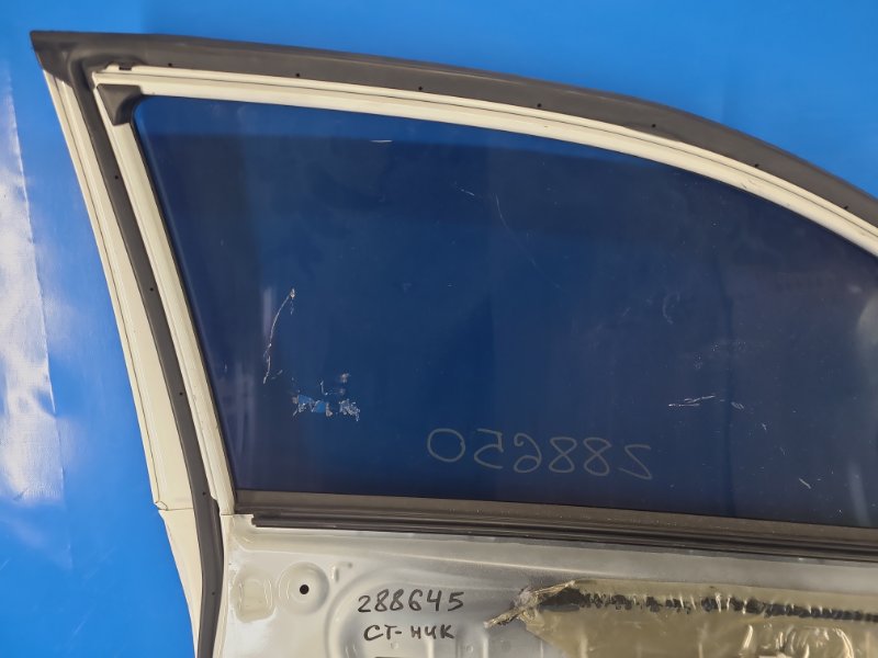 Дверь передняя левая COROLLA 150 06-13