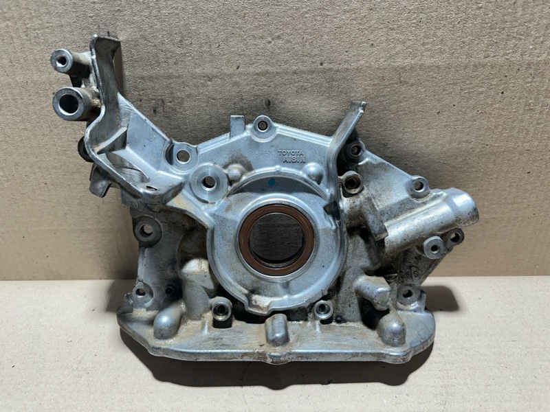 Масляный насос TOYOTA AVALON 99-05 2000 3.0 1MZFE 15100-0A020 Б/У