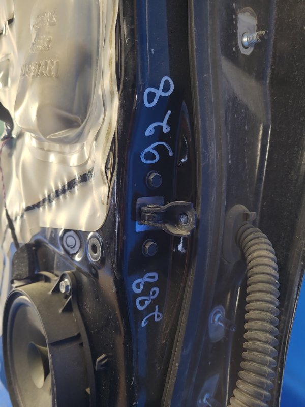 Ограничитель двери задний левый NISSAN X-TRAIL/ROGUE T32 13-20 82430-4CL0A Б/У
