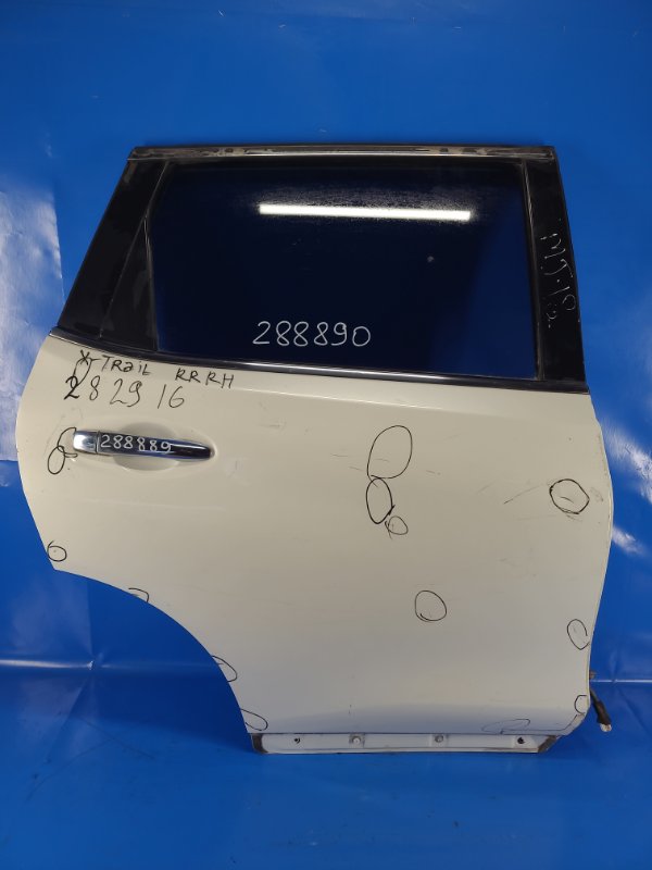 Дверь задняя правая NISSAN X-TRAIL/ROGUE T32 13-20 82100-4BA0A Б/У