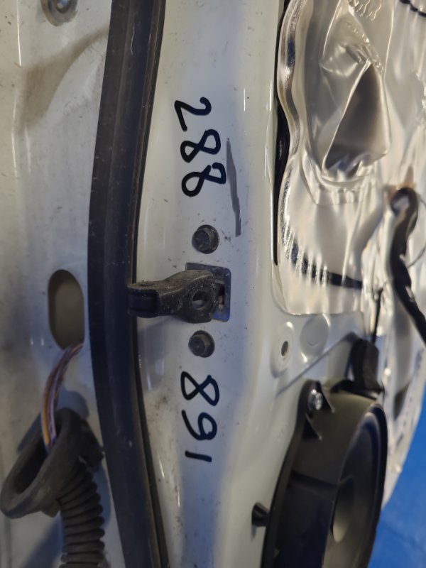 Ограничитель двери задний правый NISSAN X-TRAIL/ROGUE T32 13-20 82430-4CL0A Б/У