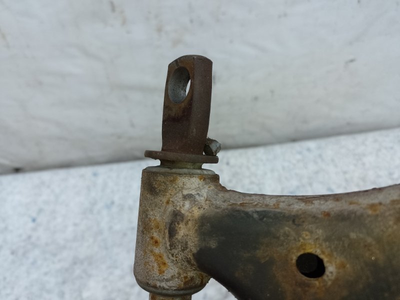 Рычаг передней подвески нижний левый TOYOTA CAMRY 40 06-11 2.5 2ARFE