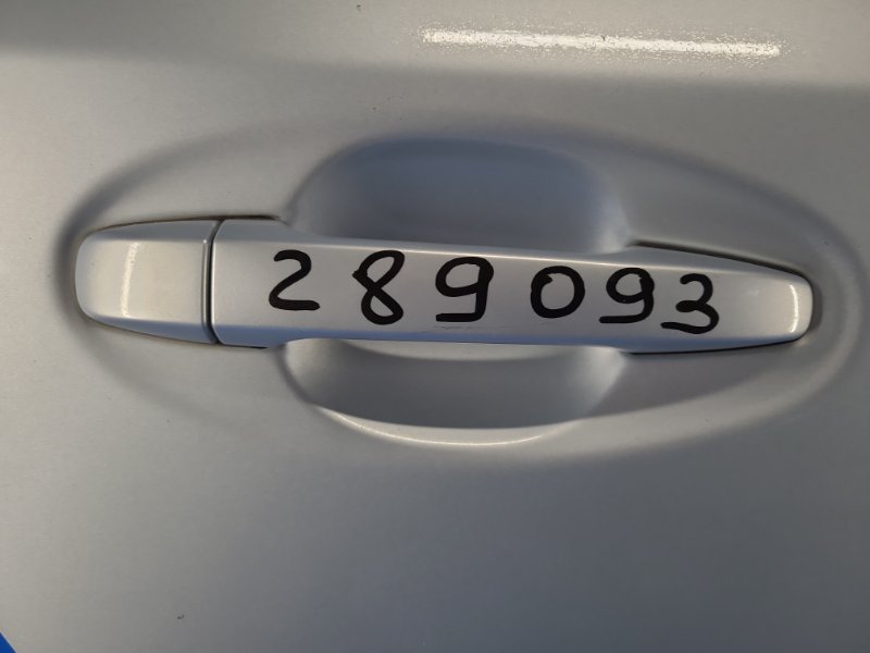 Ручка двери наружная задняя правая TOYOTA PRIUS PLUS 11-14 69211-74020-A0 Б/У