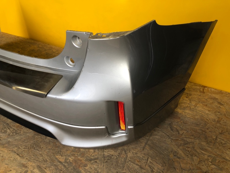 Бампер задний задний PRIUS PLUS 11-14