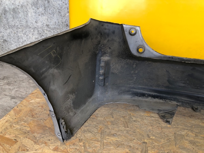 Бампер задний задний PRIUS PLUS 11-14