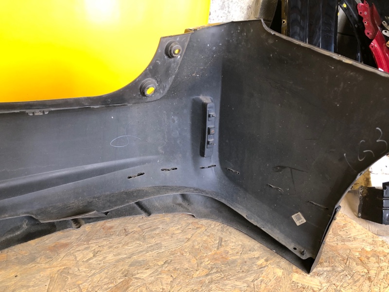 Бампер задний задний PRIUS PLUS 11-14