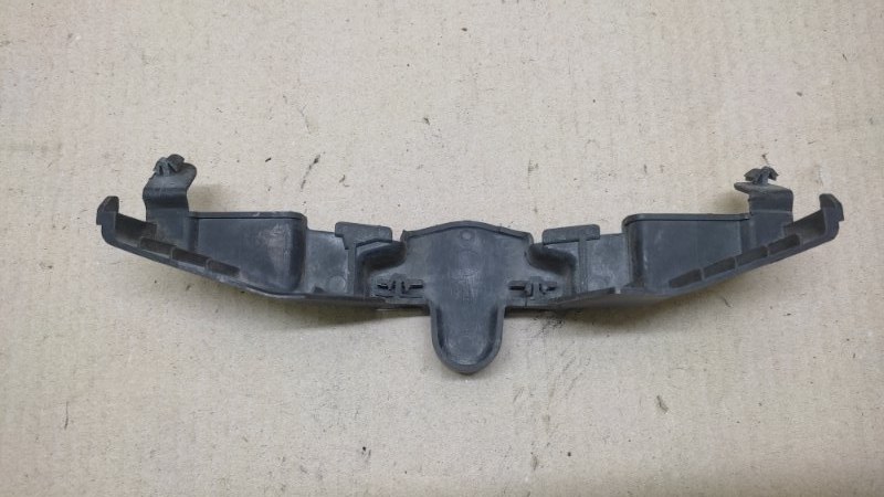 Накладка замка капота передняя правая CAMRY 30 02-06