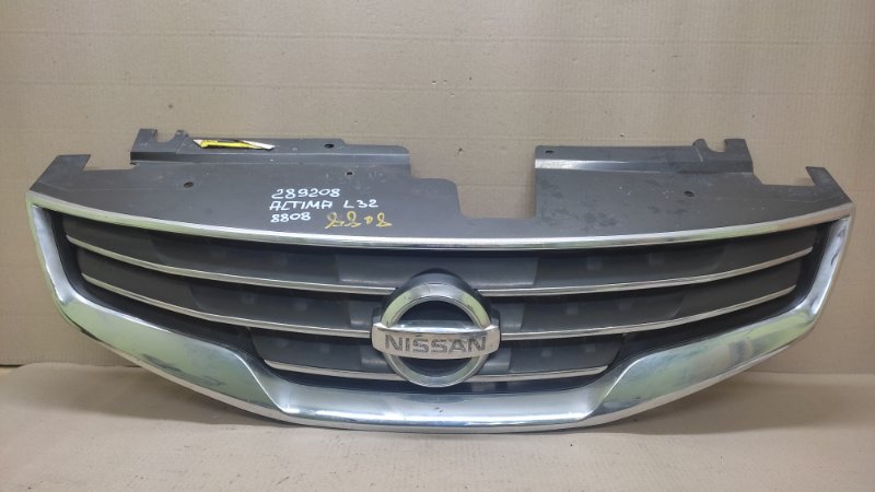 Решетка радиатора NISSAN ALTIMA L32 07-12 2012 Седан 2.5 QR25DE 62070-ZX00A Б/У
