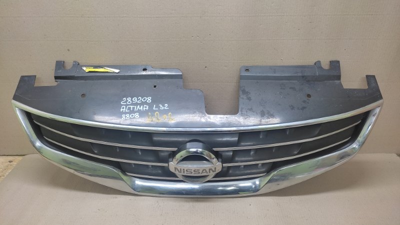 Решетка радиатора NISSAN ALTIMA L32 07-12 Седан 2.5 QR25DE