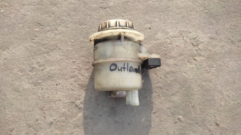 Бачок главного тормозного цилиндра MITSUBISHI OUTLANDER 03-07 2004 Внедорожник 2.4 4G69 MR977457 Б/У