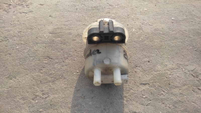 Бачок главного тормозного цилиндра OUTLANDER 03-07 2004 Внедорожник 2.4 4G69