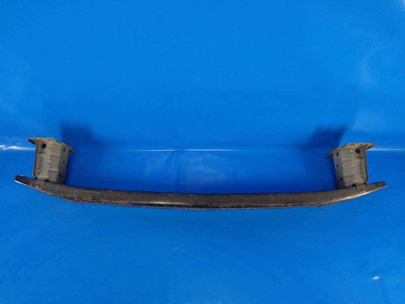 Усилитель переднего бампера AURIS 06-12 Усилитель переднего бампера AURIS 06-12