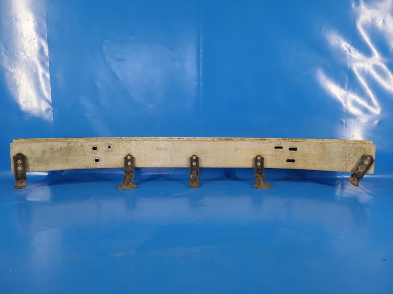 Усилитель переднего бампера TOYOTA LAND CRUISER PRADO 150 09-17