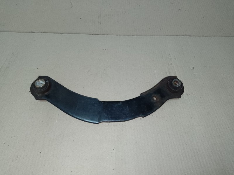 Запчасть рычаг задней подвески поперечный верхний MITSUBISHI OUTLANDER XL 05-13 4110A085 Б/У Рычаг задней подвески поперечный верхний MITSUBISHI OUTLANDER XL 05-13 4110A085 Б/У