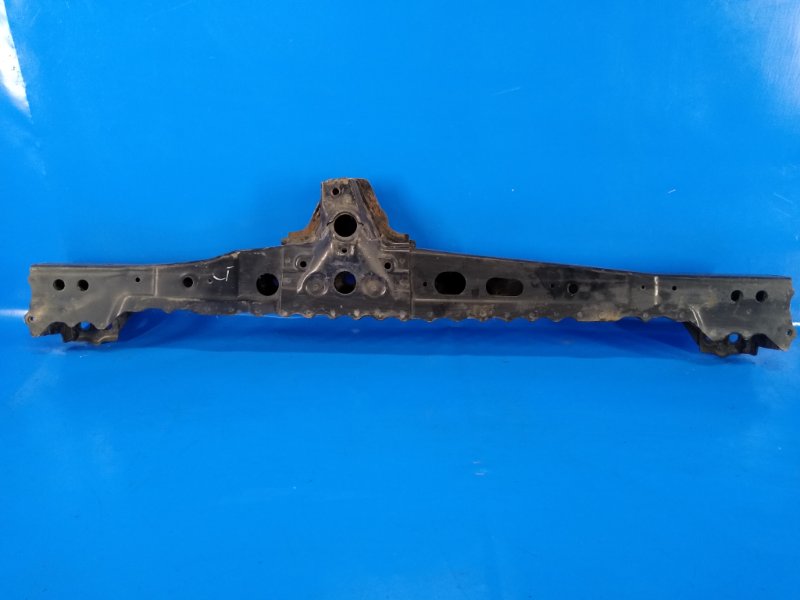 Балка под радиатор LEXUS CT200 17-