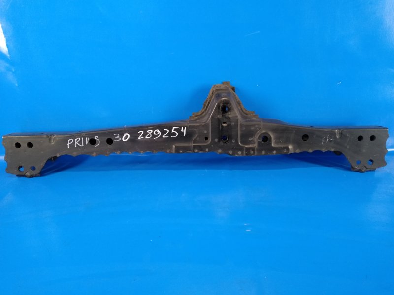 Запчасть балка под радиатор TOYOTA PRIUS - 30 09-17 57104-47020 Б/У Балка под радиатор TOYOTA PRIUS - 30 09-17 57104-47020 Б/У