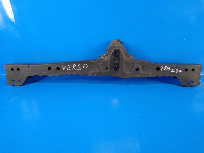 Балка под радиатор TOYOTA VERSO 12-18 57104-02160 Б/У