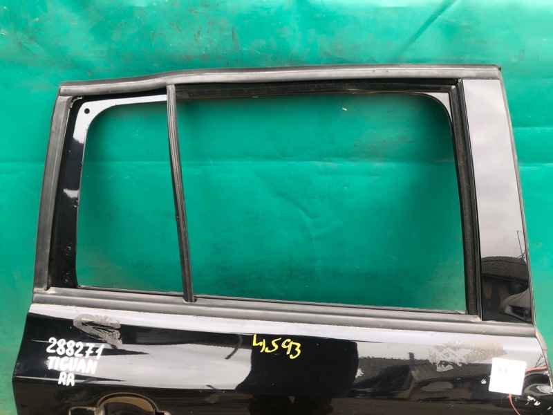 Дверь задняя правая TIGUAN 08-17 2016 2.0 CCTA