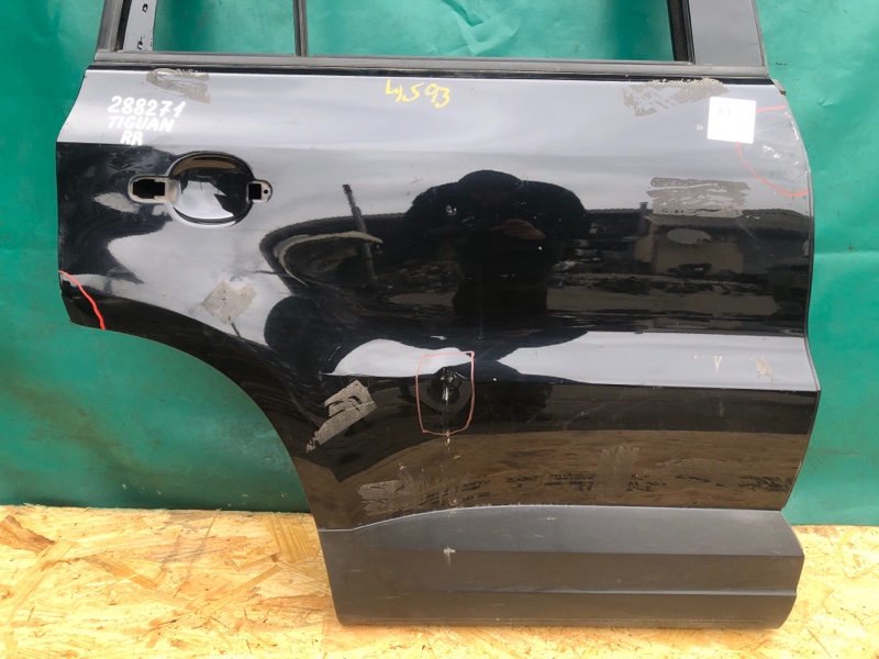 Дверь задняя правая VOLKSWAGEN TIGUAN 08-17 2.0 CCTA