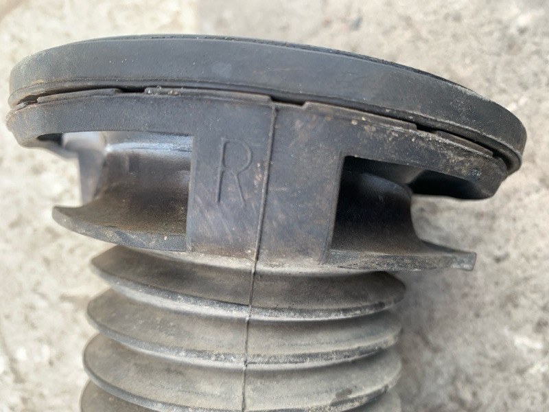 Пыльник амортизатора передний правый MDX (YD3) 13-21 2014 Внедорожник 3.5 J35Y5