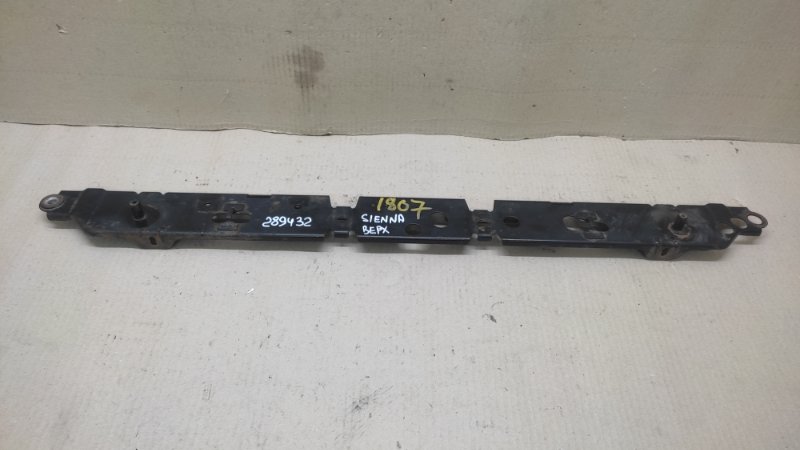 Крепление радиатора TOYOTA SIENNA 03-10 2006 3.5 2GR-FE 16505-0P010 Б/У