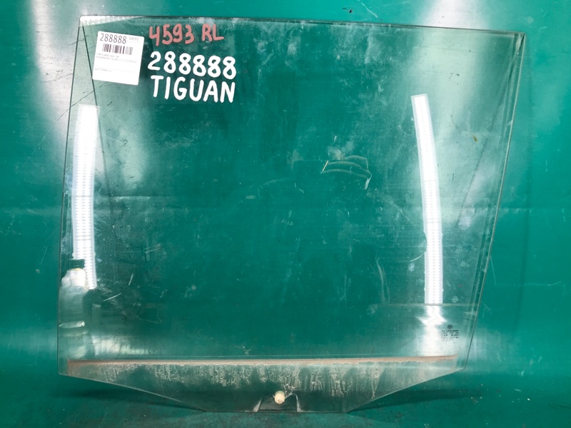 Стекло двери заднее левое VOLKSWAGEN TIGUAN 08-17 2016 2.0 CCTA 5N0 845 025 Б/У