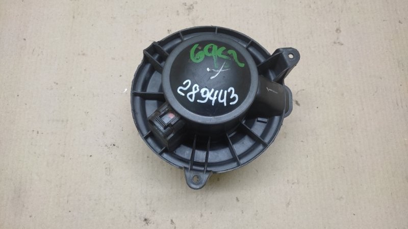 Моторчик печки NISSAN FRONTIER 04-21 27226-EA010 Б/У