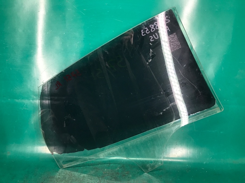 Стекло двери заднее левое FOCUS 10-18 2017 2.0