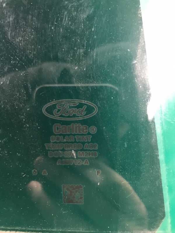 Стекло двери заднее правое FOCUS 10-18 2017 2.0