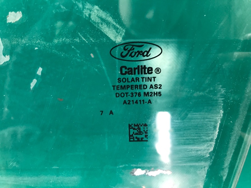 Стекло двери переднее левое FOCUS 10-18 2017 2.0 Стекло двери переднее левое FOCUS 10-18 2017 2.0