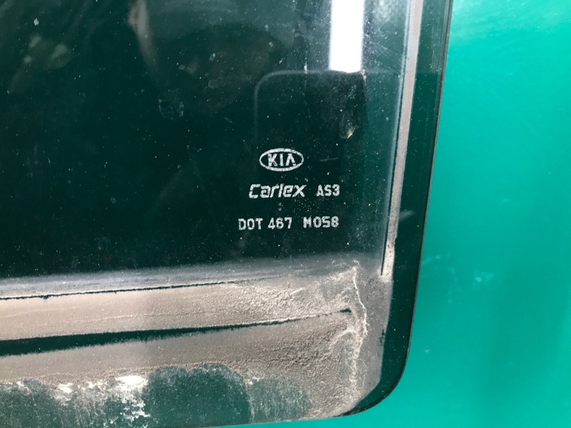 Стекло двери заднее левое SORENTO XM 09-14 2009 2.4 Стекло двери заднее левое SORENTO XM 09-14 2009 2.4
