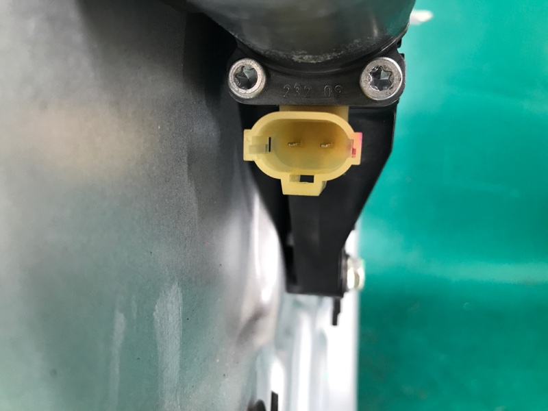 Стеклоподъемник передний правый SORENTO XM 09-14 2009 2.4 Стеклоподъемник передний правый SORENTO XM 09-14 2009 2.4