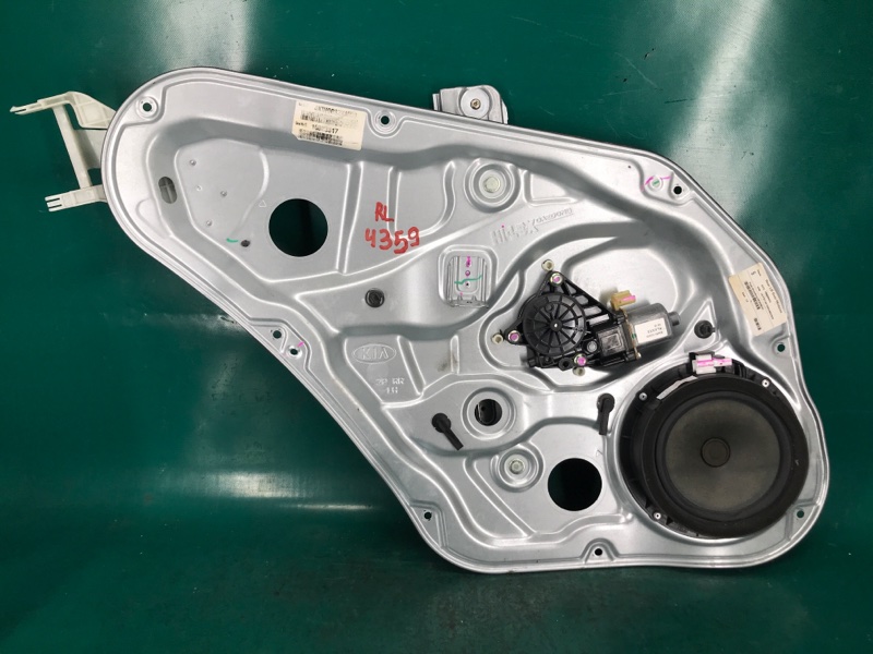 Запчасть стеклоподъемник задний левый KIA SORENTO XM 09-14 2009 2.4 83401-2P000 Б/У Стеклоподъемник задний левый KIA SORENTO XM 09-14 2009 2.4 83401-2P000 Б/У