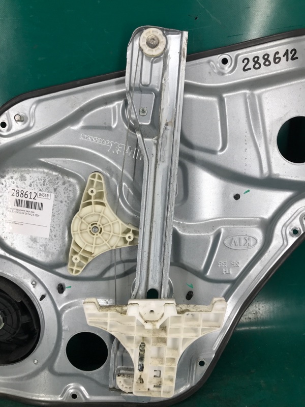 Стеклоподъемник задний левый SORENTO XM 09-14 2009 2.4 Стеклоподъемник задний левый SORENTO XM 09-14 2009 2.4