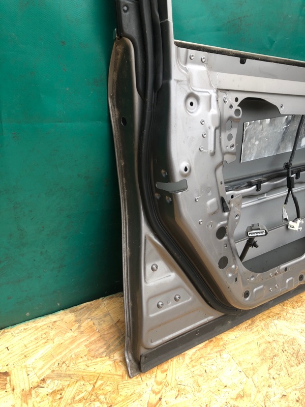 Дверь передняя левая M25/M37/M56/Q70/M35H 10-16 2010 Седан 3.7 VQ37VHR Дверь передняя левая M25/M37/M56/Q70/M35H 10-16 2010 Седан 3.7 VQ37VHR