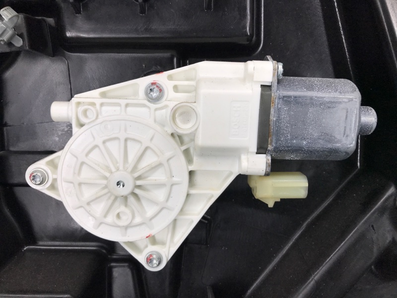 Стеклоподъемник задний правый DODGE DART 12-16 2.4 ED6