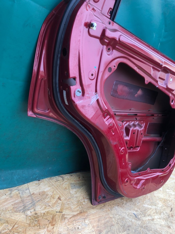 Дверь задняя левая SORENTO XM 09-14 2009 2.4 Дверь задняя левая SORENTO XM 09-14 2009 2.4
