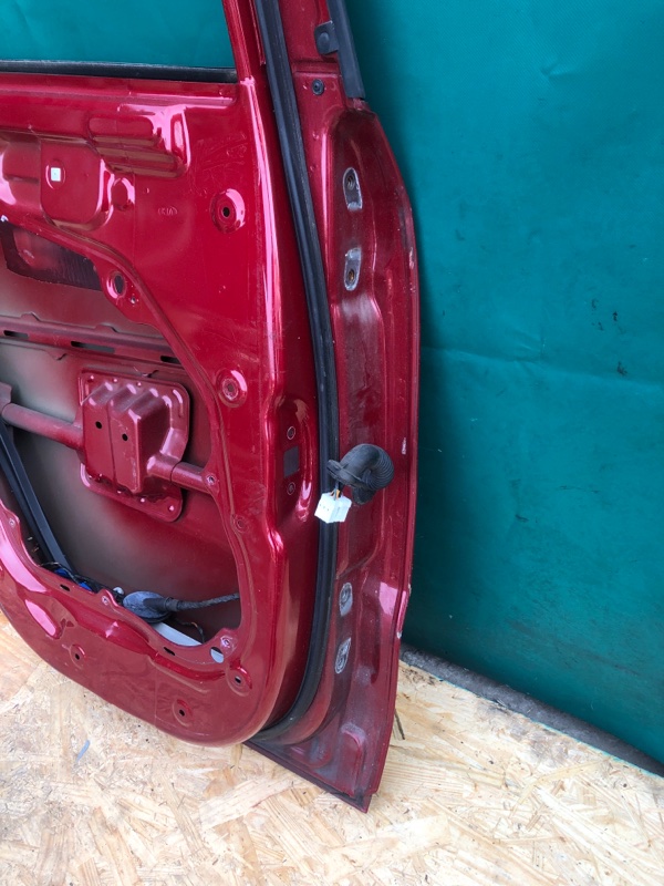 Дверь задняя левая SORENTO XM 09-14 2009 2.4 Дверь задняя левая SORENTO XM 09-14 2009 2.4