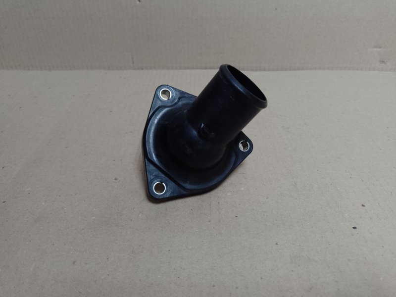 Крышка термостата LEXUS LS460 06-12 4.6 16031-38010 Б/У