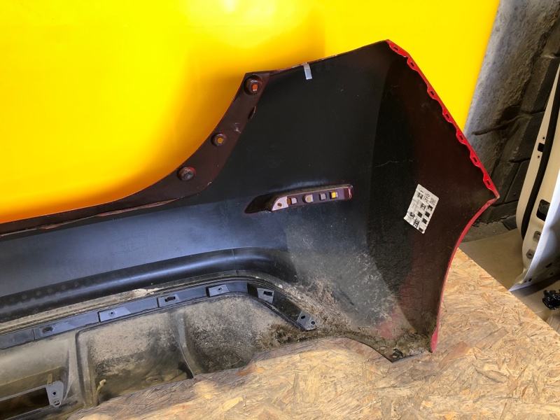 Бампер задний LEAF 18-