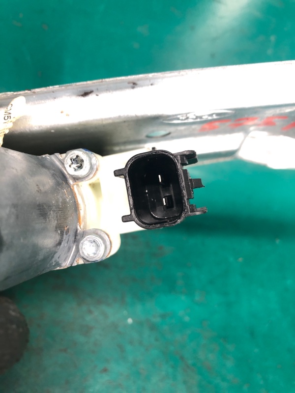 Стеклоподъемник задний правый FOCUS 10-18 2017 2.0