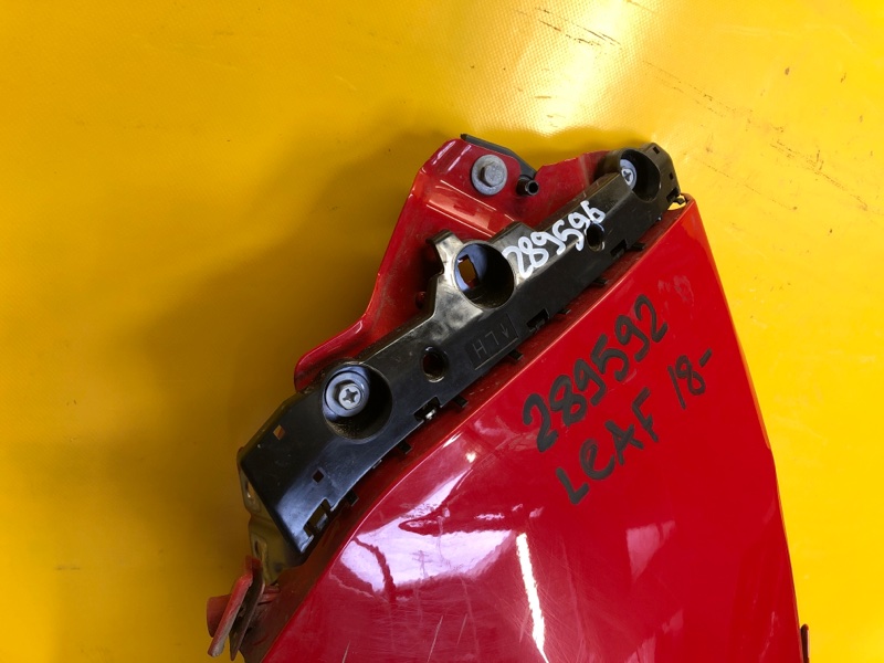 Кронштейн переднего бампера (на крыле) передний левый NISSAN LEAF 18-