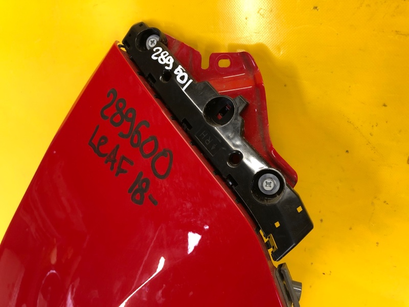 Кронштейн переднего бампера (на крыле) передний правый NISSAN LEAF 18-