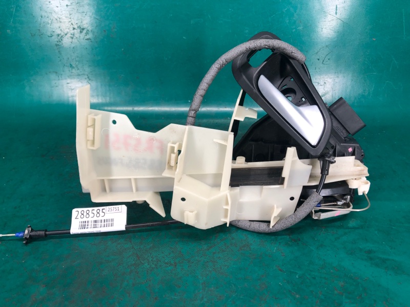 Замок двери передний правый FOCUS 10-18 2017 2.0