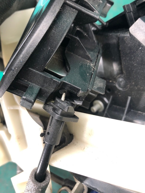 Замок двери передний правый FOCUS 10-18 2017 2.0