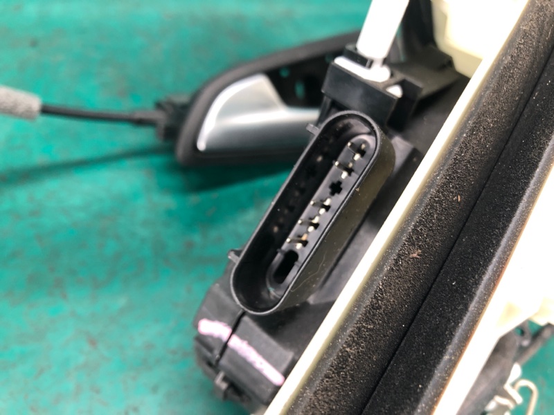 Замок двери задний левый FOCUS 10-18 2017 2.0